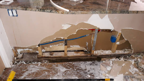 Local water damage restoration in CT
